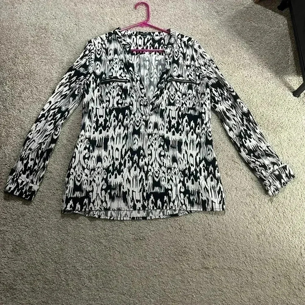 Medium Top from NOTATIONS Chic Business Casual Top - Picture 11 of 16